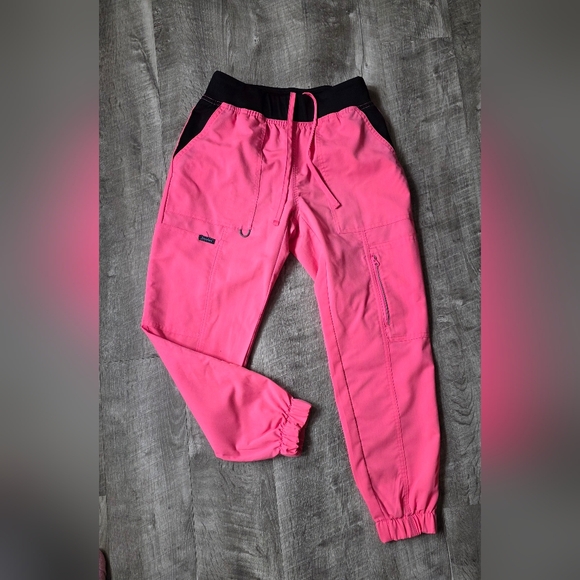Stylish Pink Women's Jogger Scrub Pants Small Petite - Picture 1 of 7